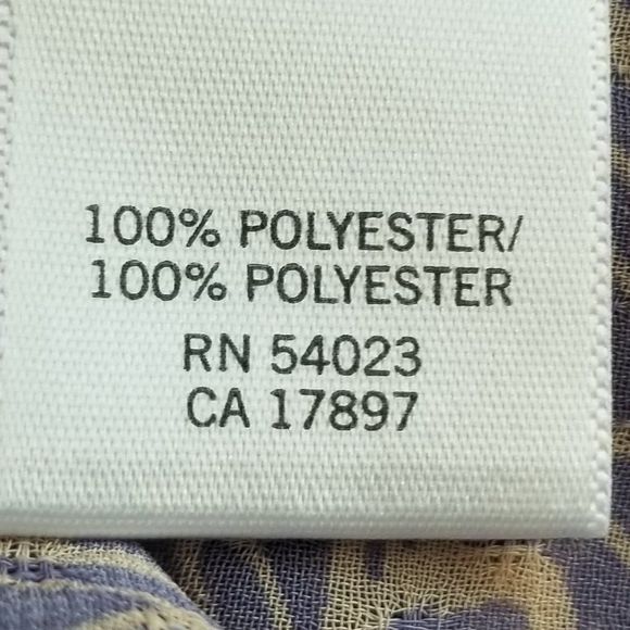 Banana Republic Sheer Violet Print Top 3/4 Sleeves and Banded Bottom Size Medium - Picture 12 of 15